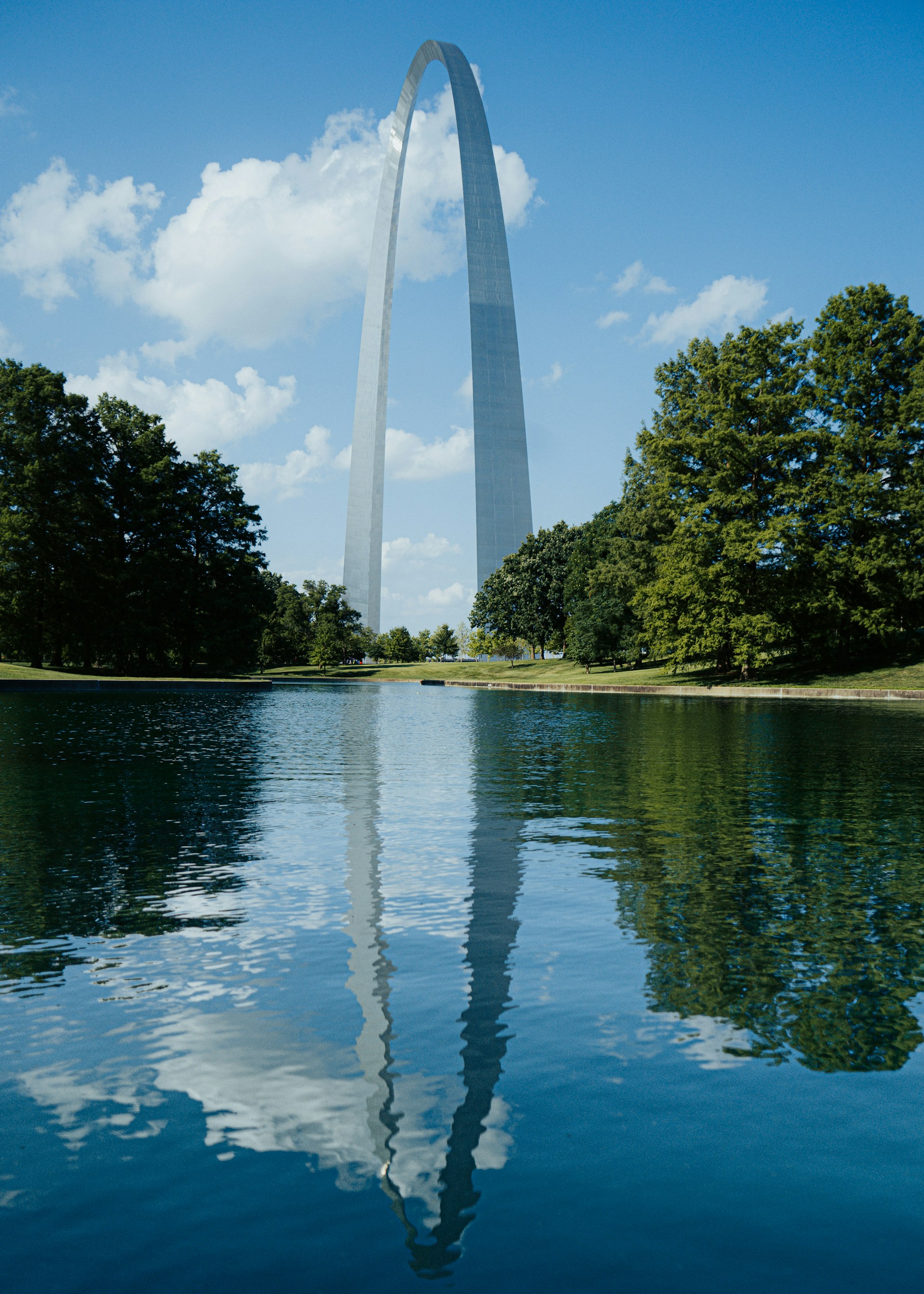Keep Exploring - Gateway Arch in St Louis